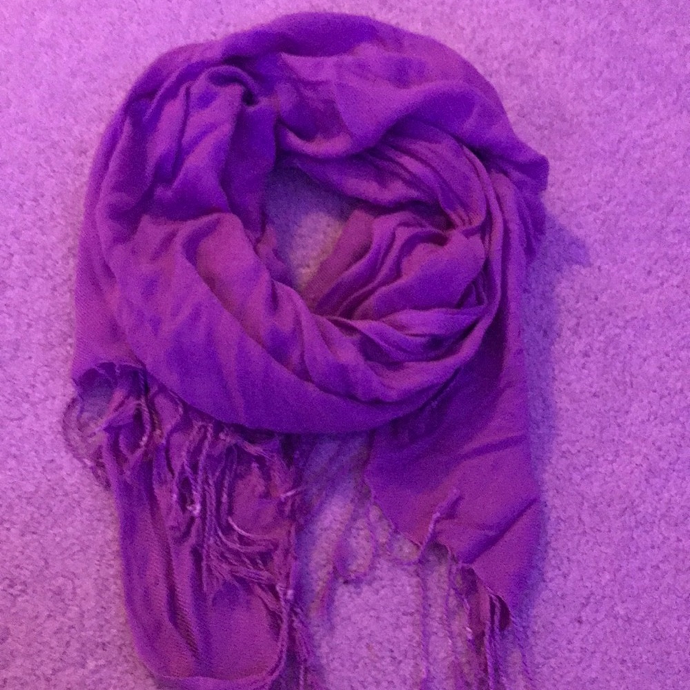 purple scarf